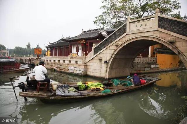 《旧闻参考》这样的报纸网上哪里有下载或可以看到的地方？游戏画面