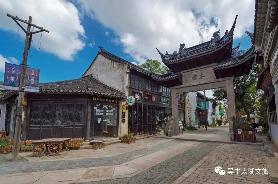 马丁内斯:C罗和贡萨洛-拉莫斯能一起出场,他们都有攻坚能力